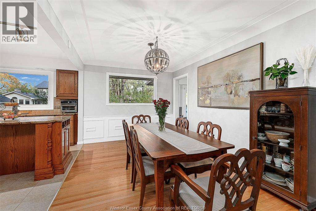 3348 Randolph, Windsor, Ontario  N9E 3E7 - Photo 9 - 25028512