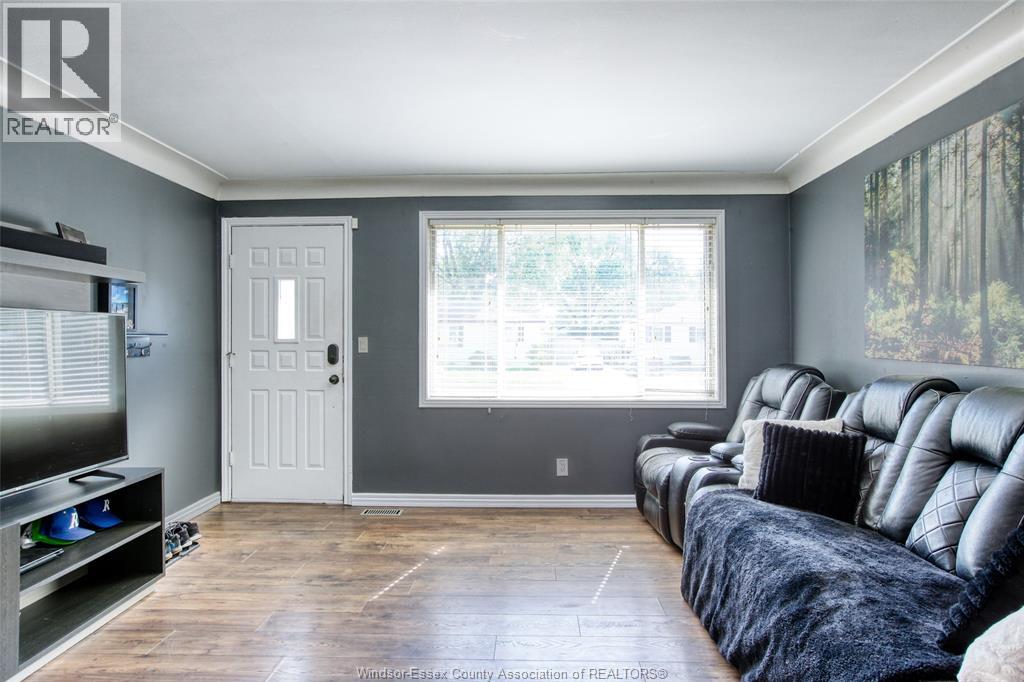 2980 Clemenceau, Windsor, Ontario  N8T 2R1 - Photo 5 - 25028494