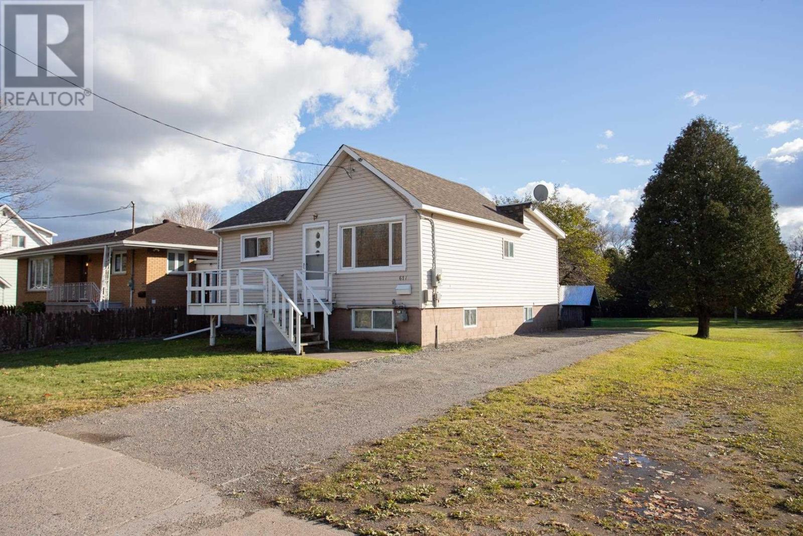 617 Douglas St, Sault Ste. Marie, Ontario  P6C 1V5 - Photo 35 - SM253179