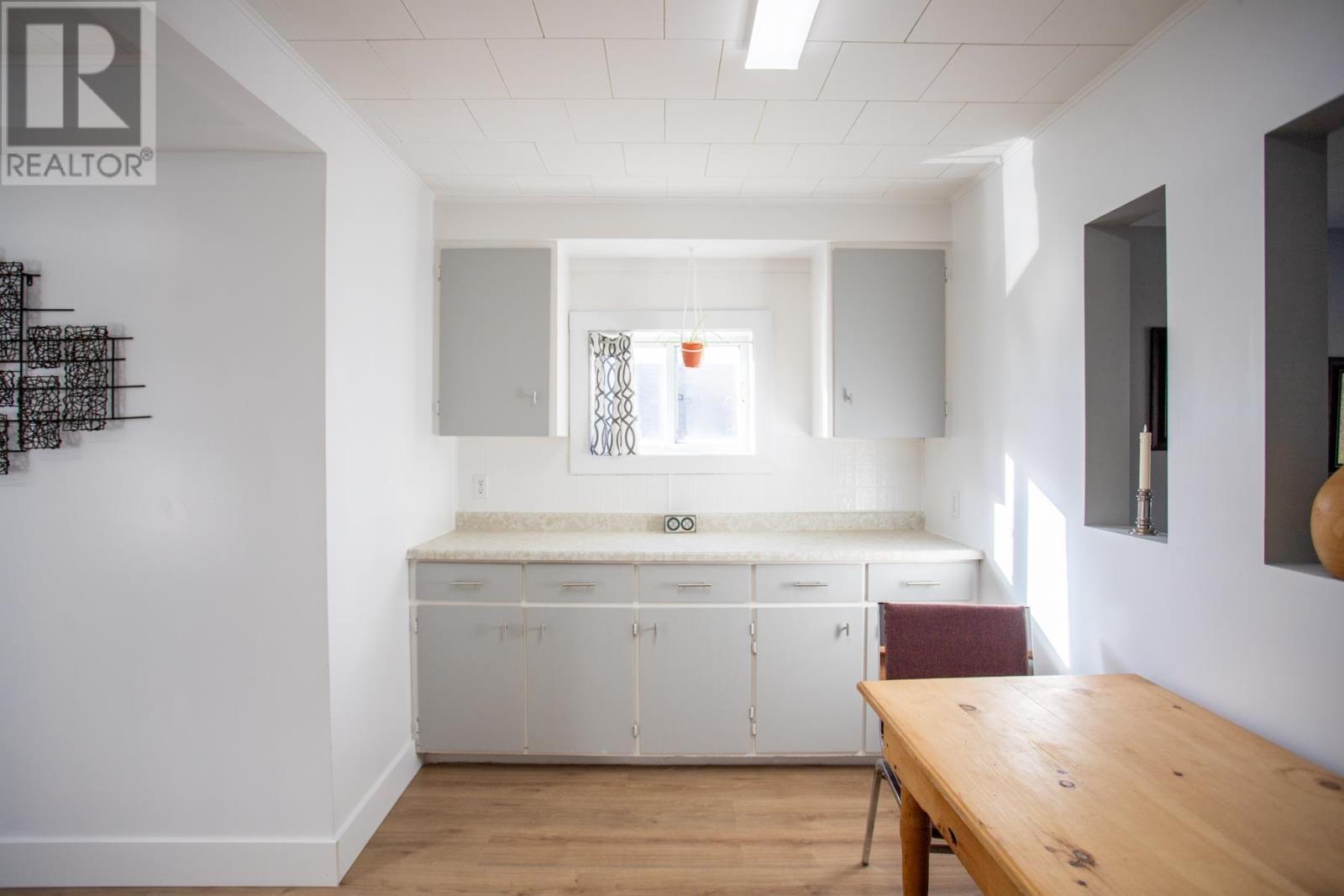 617 Douglas St, Sault Ste. Marie, Ontario  P6C 1V5 - Photo 8 - SM253179