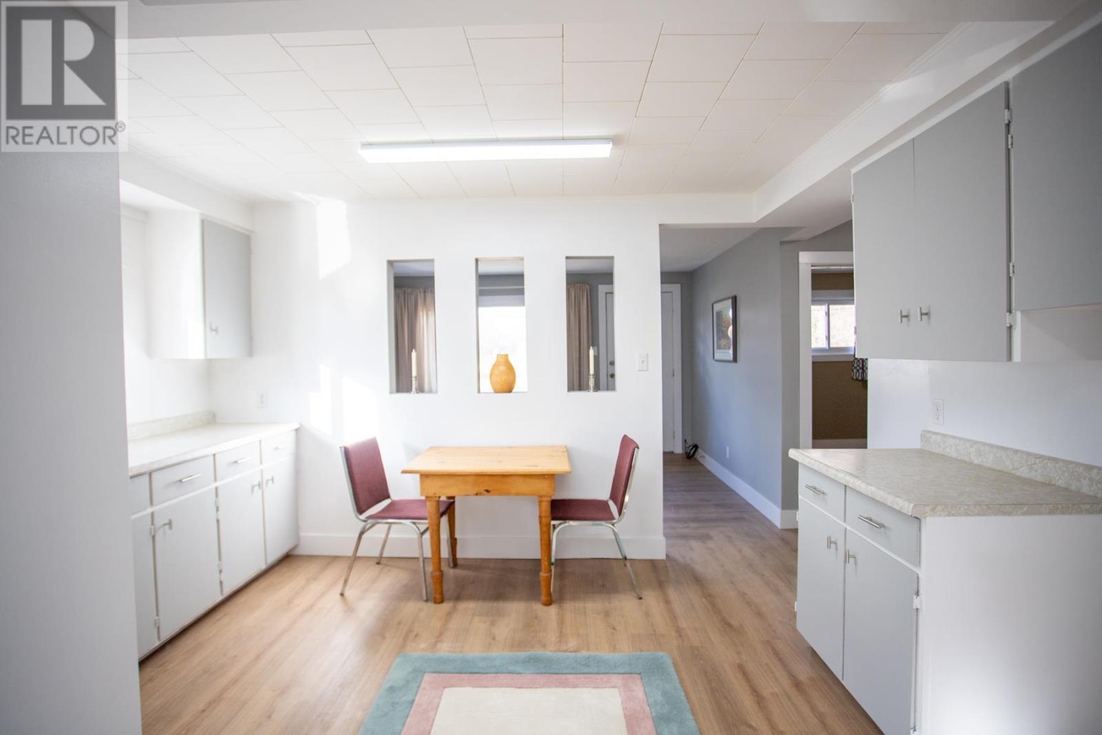 617 Douglas St, Sault Ste. Marie, Ontario  P6C 1V5 - Photo 5 - SM253179