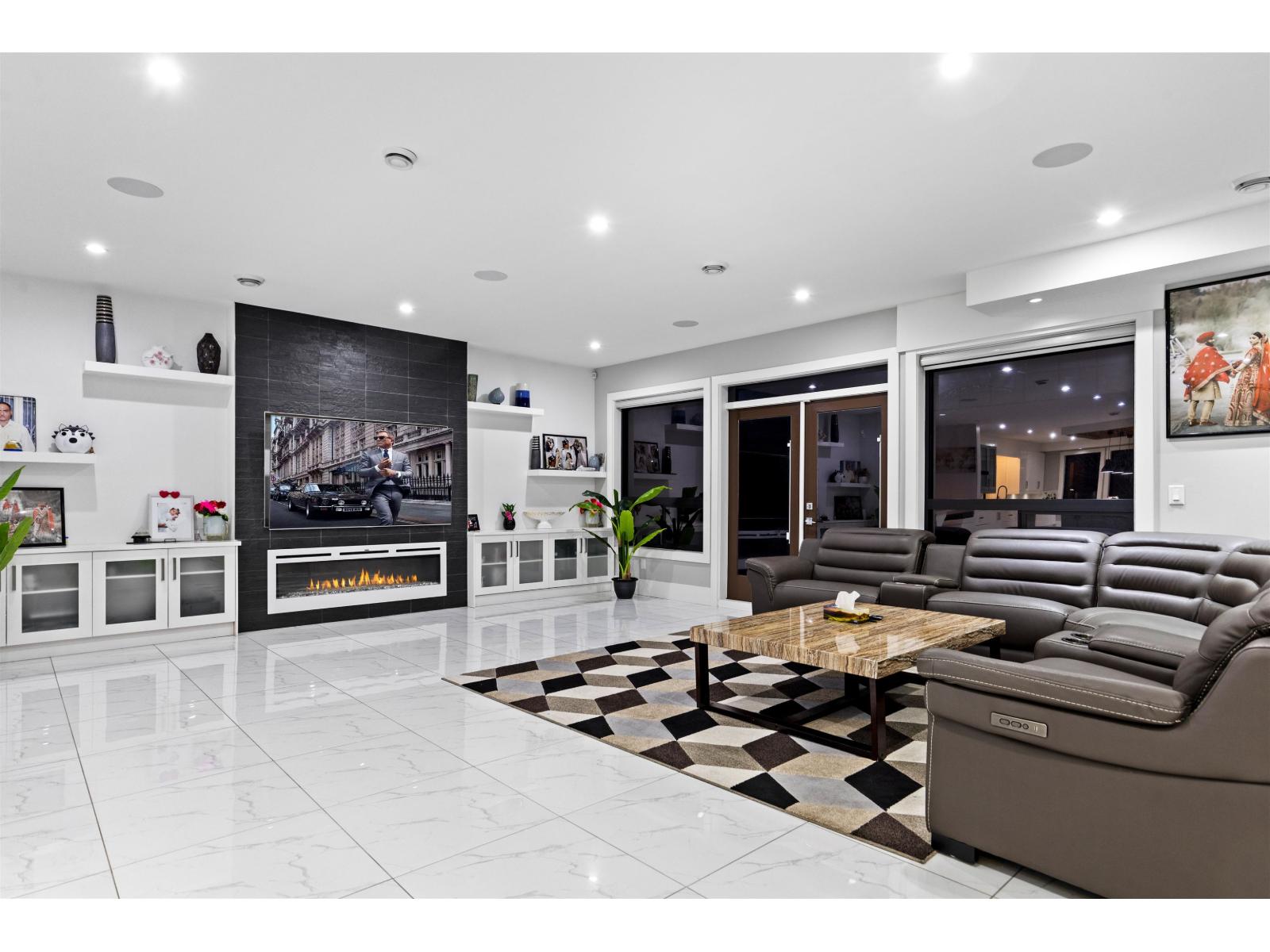 10550 127 Street, Surrey, British Columbia  V3V 5K2 - Photo 5 - R3066065