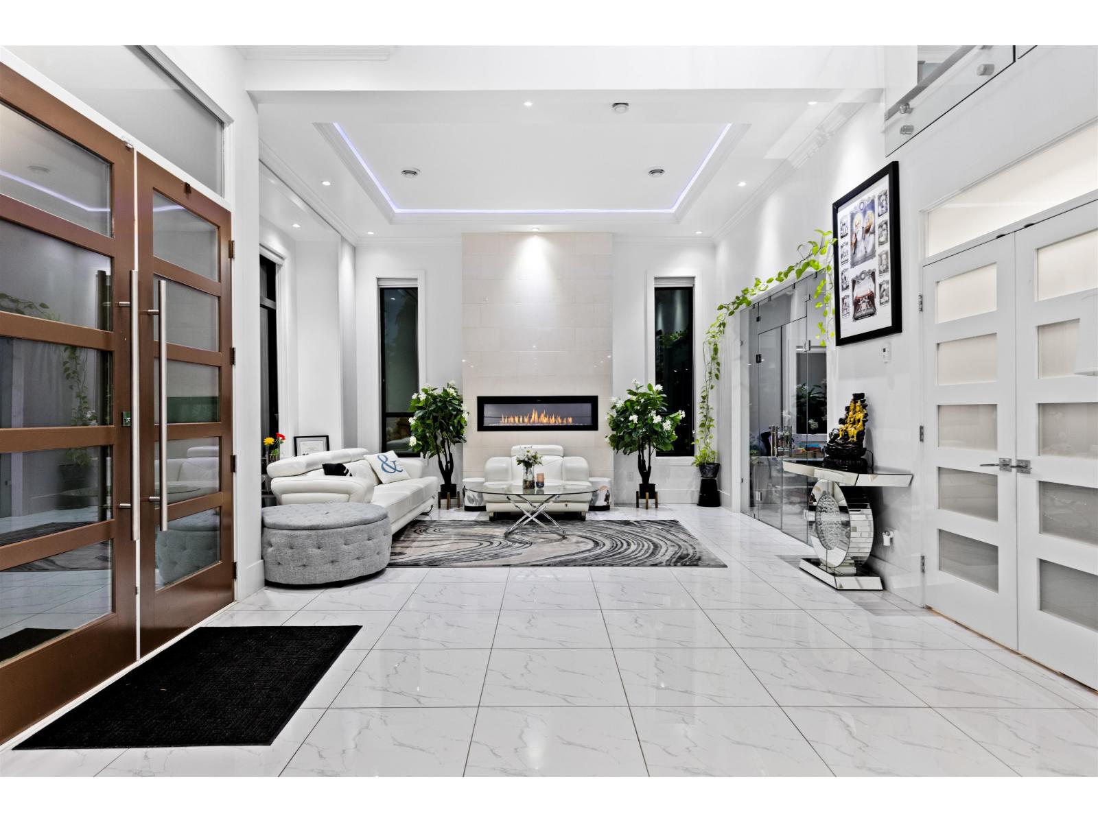 10550 127 Street, Surrey, British Columbia  V3V 5K2 - Photo 3 - R3066065