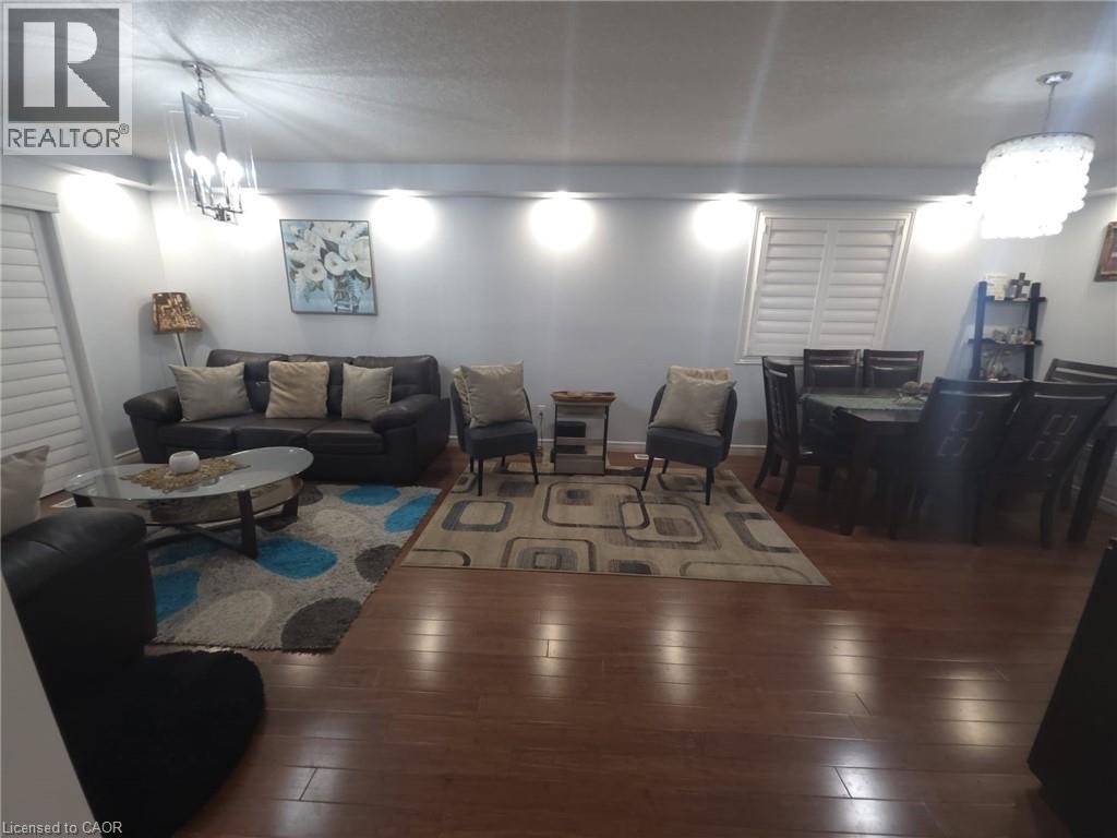 348 Thomas Slee Drive, Kitchener, Ontario  N2P 2X5 - Photo 4 - 40785377