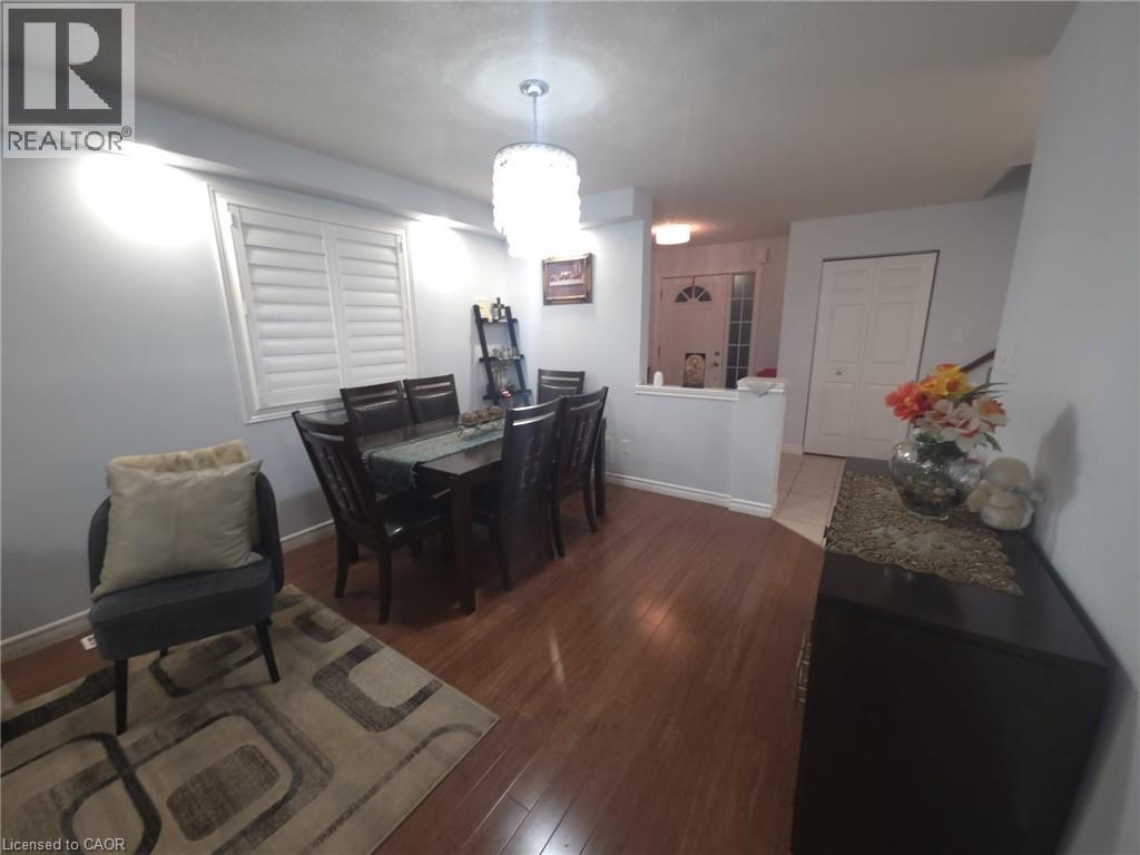 348 Thomas Slee Drive, Kitchener, Ontario  N2P 2X5 - Photo 6 - 40785377