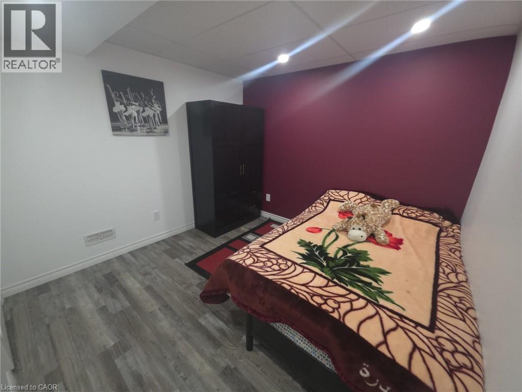 348 Thomas Slee Drive, Kitchener, Ontario  N2P 2X5 - Photo 28 - 40785377