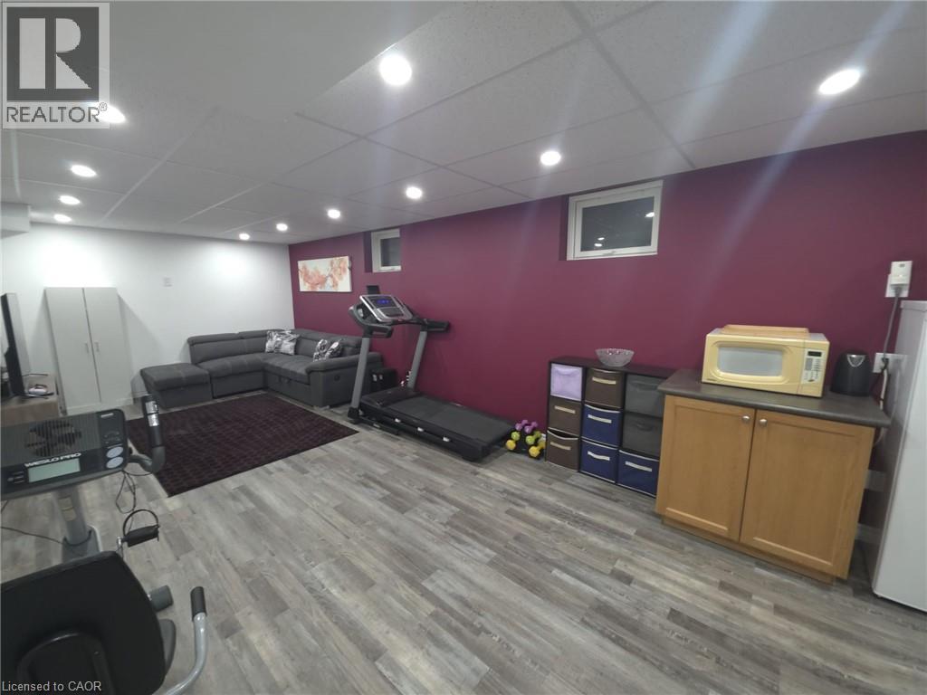 348 Thomas Slee Drive, Kitchener, Ontario  N2P 2X5 - Photo 26 - 40785377