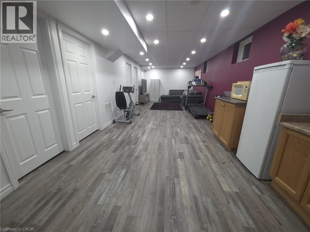 348 Thomas Slee Drive, Kitchener, Ontario  N2P 2X5 - Photo 24 - 40785377