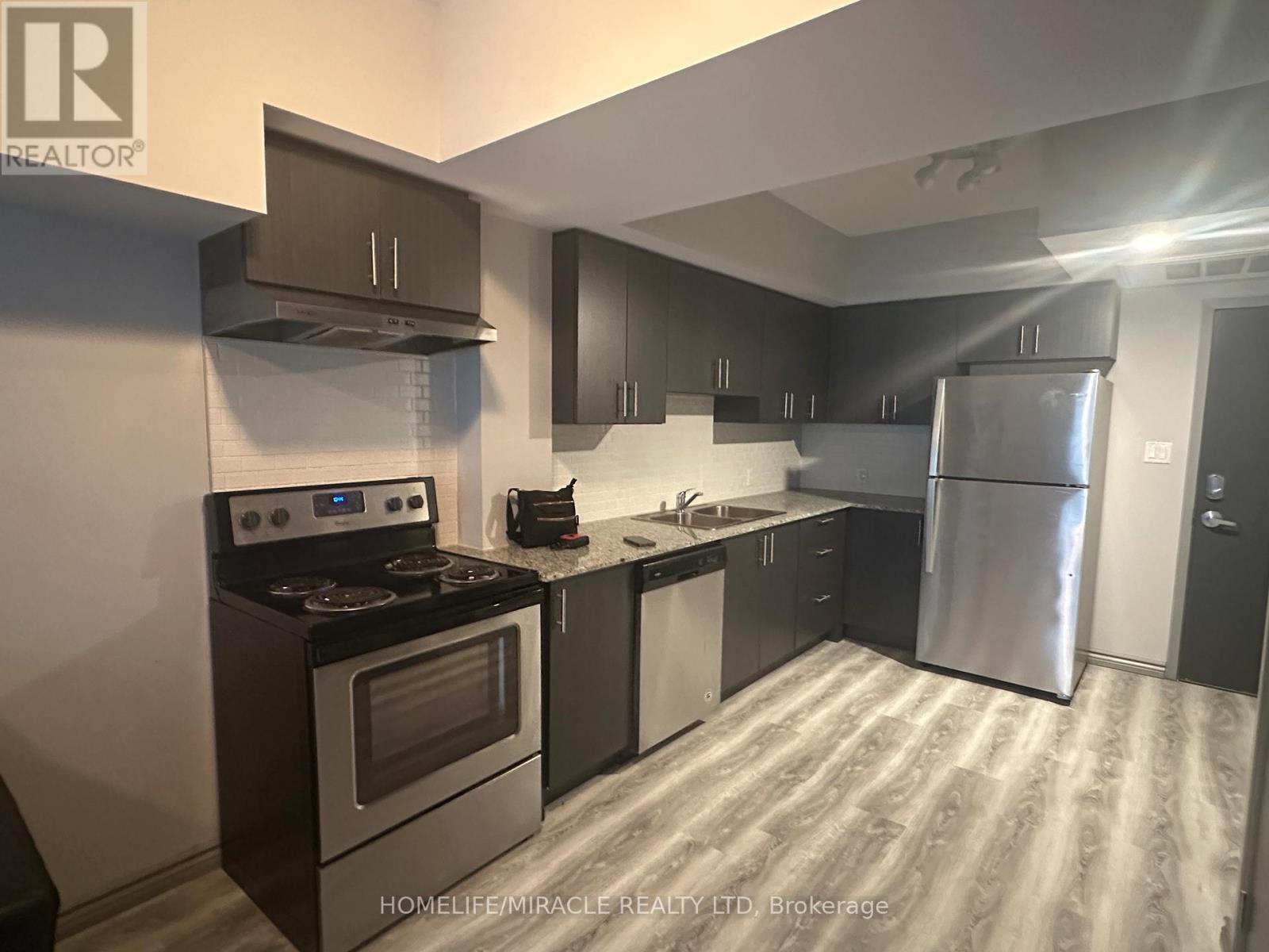 514 - 275 Larch Street, Waterloo, Ontario  N2L 3R2 - Photo 6 - X12530098