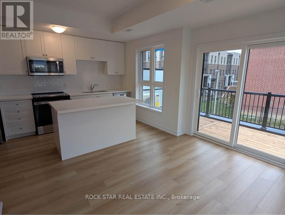 30 - 70 Kenesky Drive, Hamilton, Ontario  L8B 1Y4 - Photo 12 - X12530124