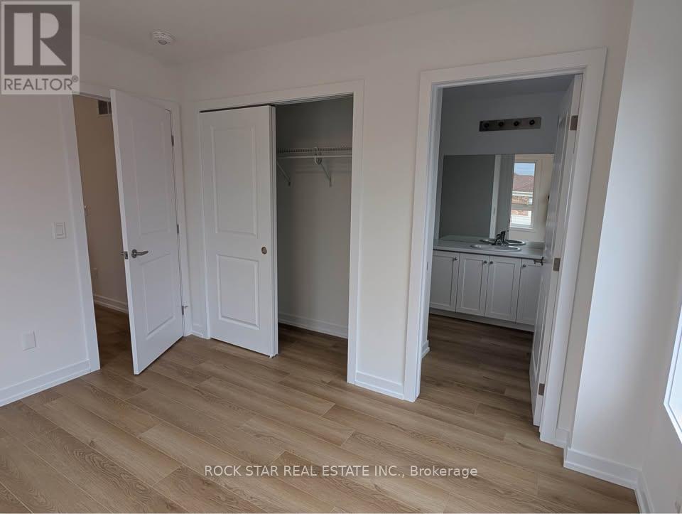 30 - 70 Kenesky Drive, Hamilton, Ontario  L8B 1Y4 - Photo 16 - X12530124