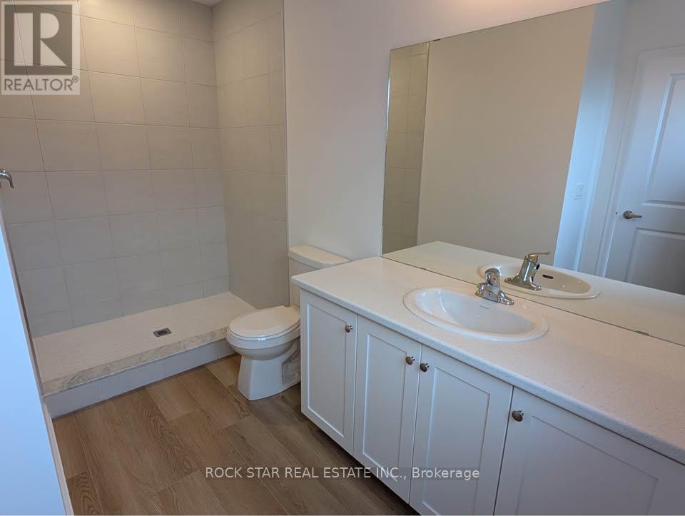 30 - 70 Kenesky Drive, Hamilton, Ontario  L8B 1Y4 - Photo 17 - X12530124