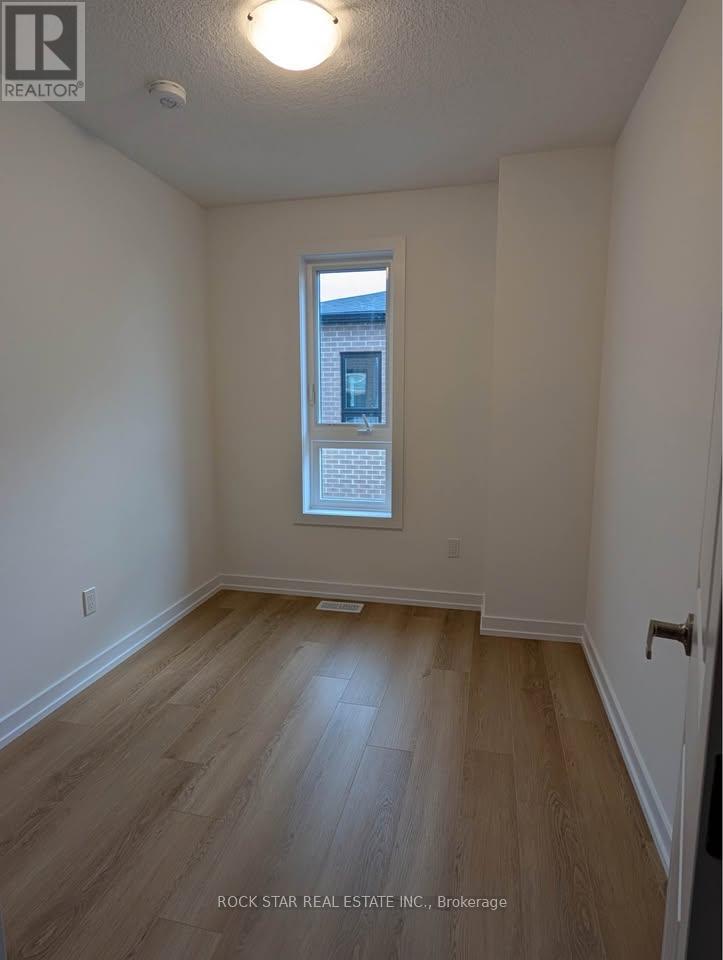 30 - 70 Kenesky Drive, Hamilton, Ontario  L8B 1Y4 - Photo 19 - X12530124