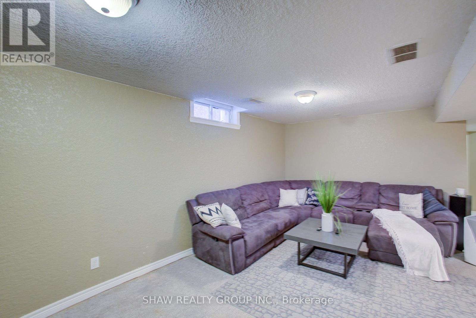 164 Tait Crescent, Centre Wellington, Ontario  N1M 3P5 - Photo 28 - X12530156