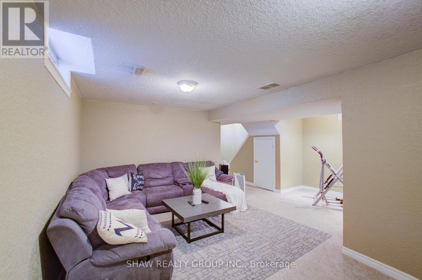 164 Tait Crescent, Centre Wellington, Ontario  N1M 3P5 - Photo 29 - X12530156