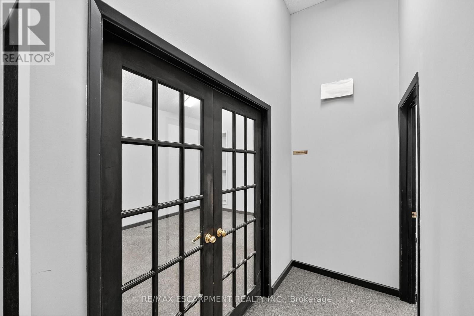 75 Young Street, Hamilton, Ontario  L8N 1V4 - Photo 11 - X12530180