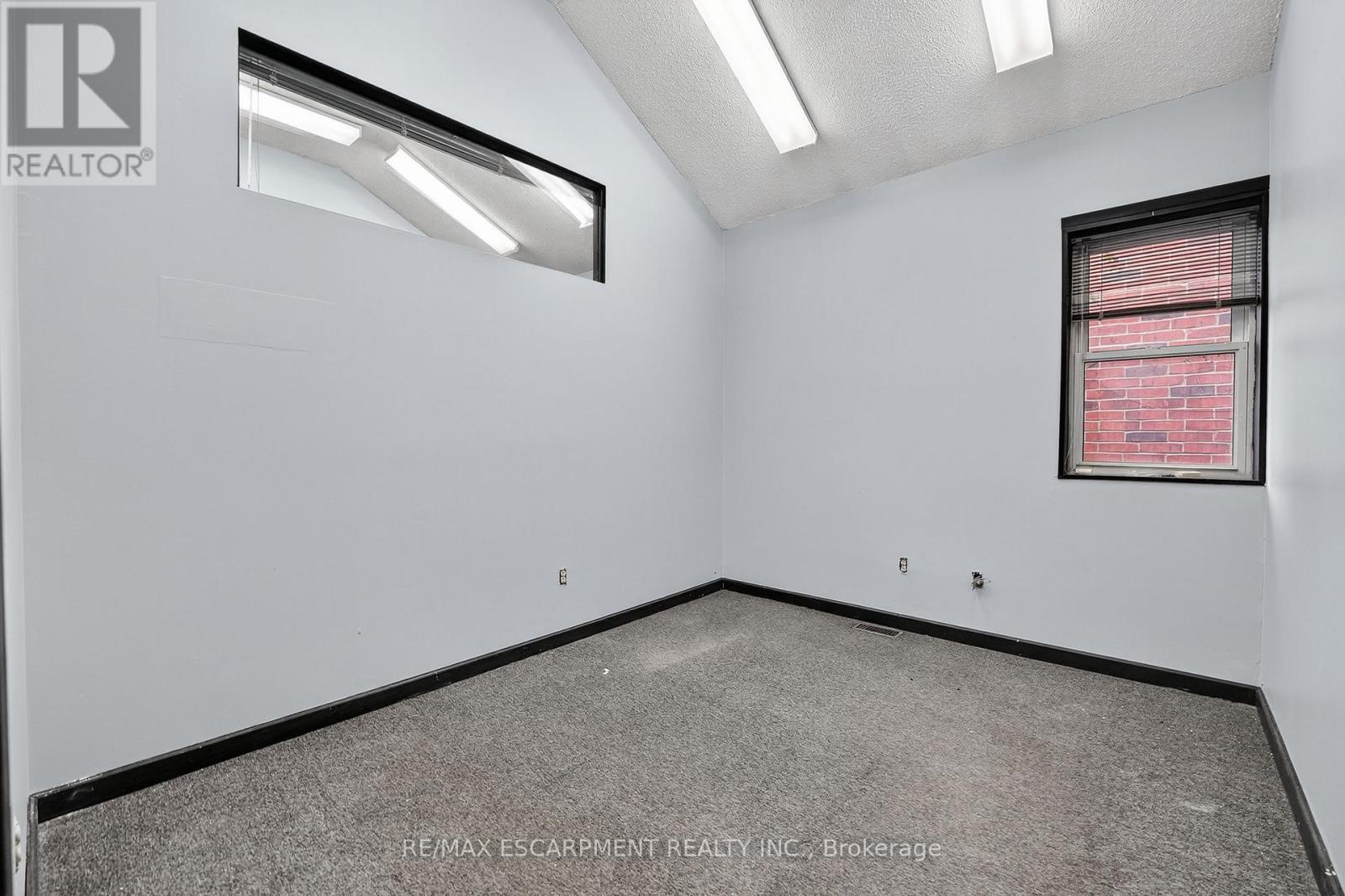 75 Young Street, Hamilton, Ontario  L8N 1V4 - Photo 8 - X12530180