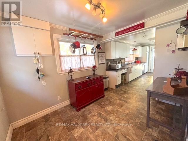 20 Bayview Drive, Kawartha Lakes, Ontario  K0M 1A0 - Photo 2 - X12530186