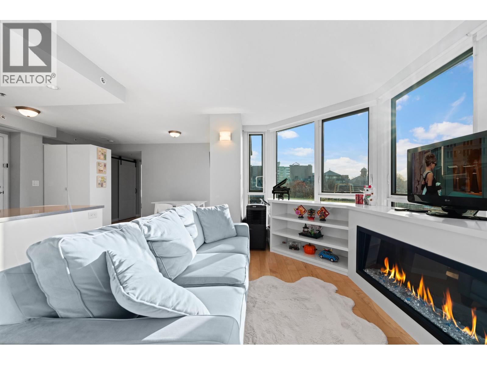 911 500 W 10th Avenue, Vancouver, British Columbia  V5Z 4P1 - Photo 3 - R3066077