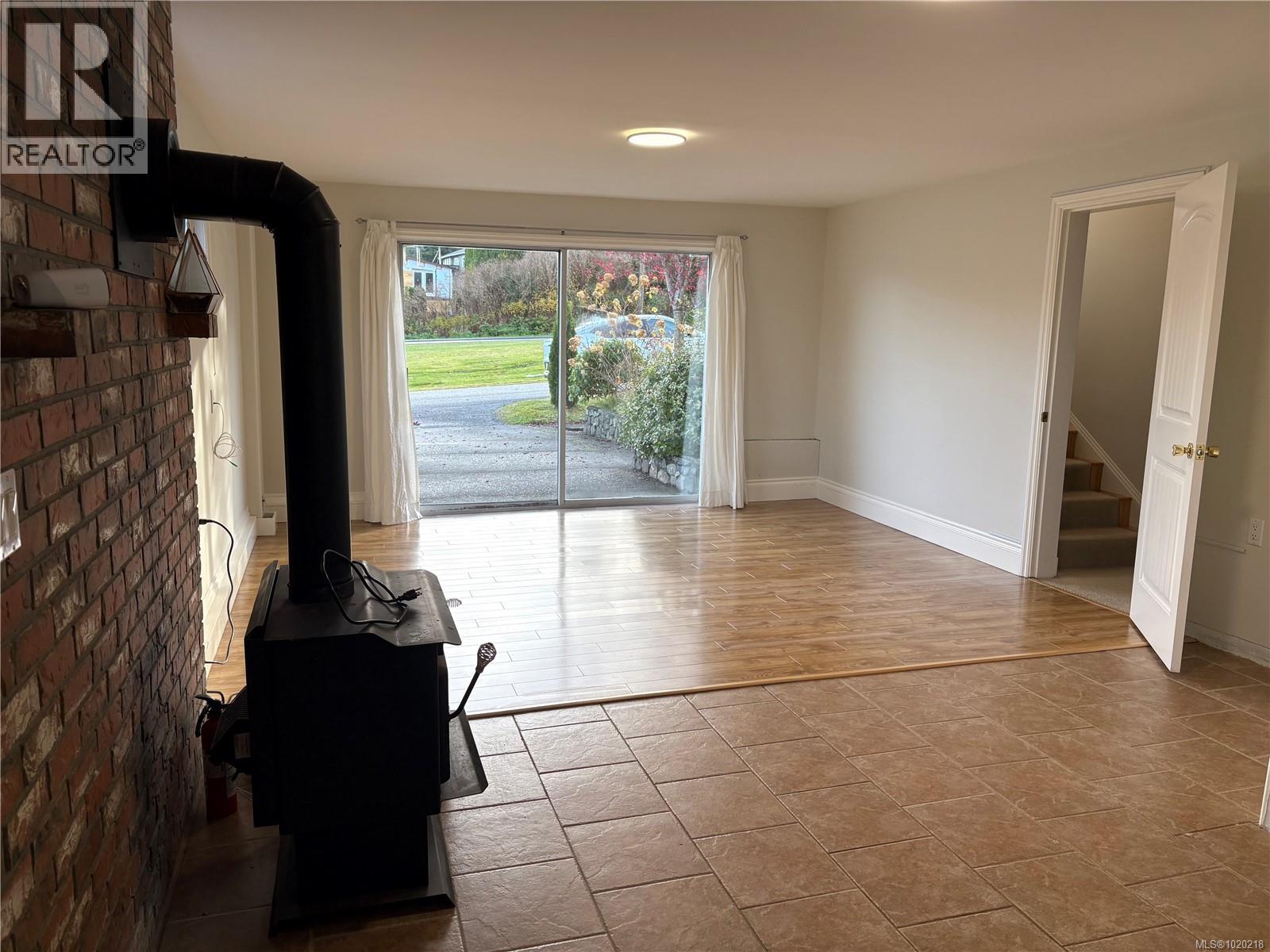 8810 Douglas St, Port Hardy, British Columbia  V0N 2P0 - Photo 12 - 1020218