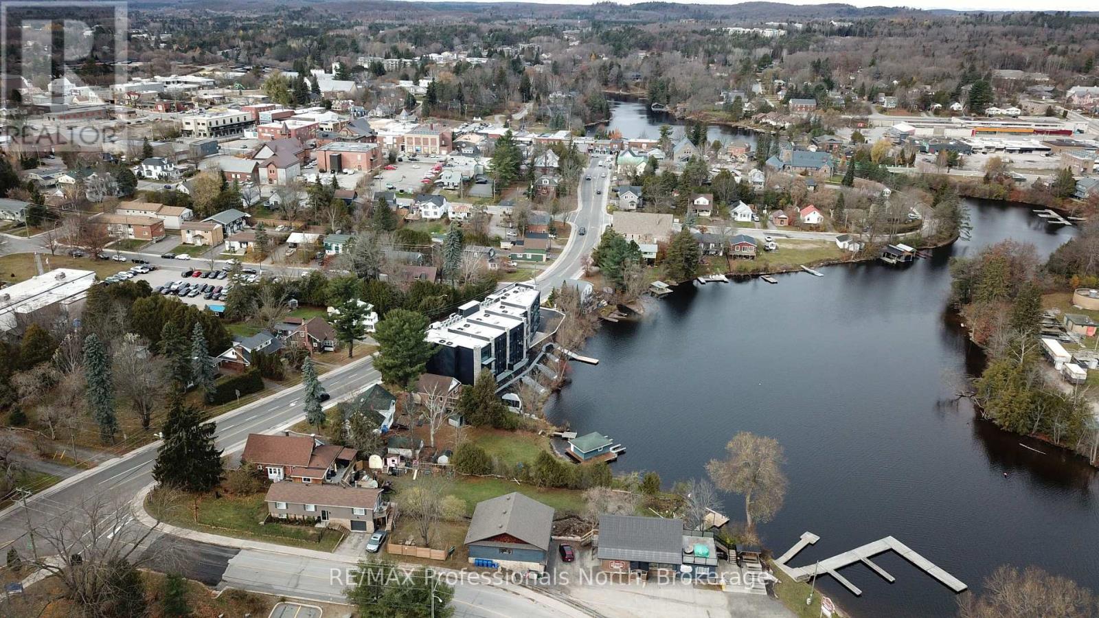 2 - 8 Park Drive, Huntsville, Ontario  P1H 1P5 - Photo 3 - X12530216