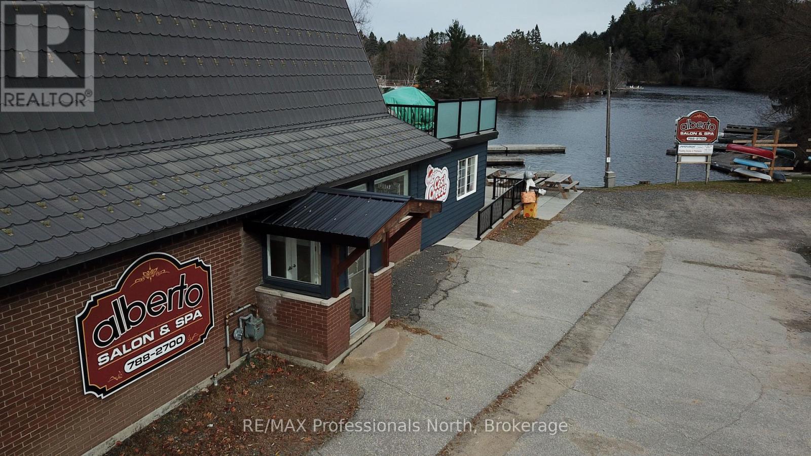 2 - 8 Park Drive, Huntsville, Ontario  P1H 1P5 - Photo 4 - X12530216