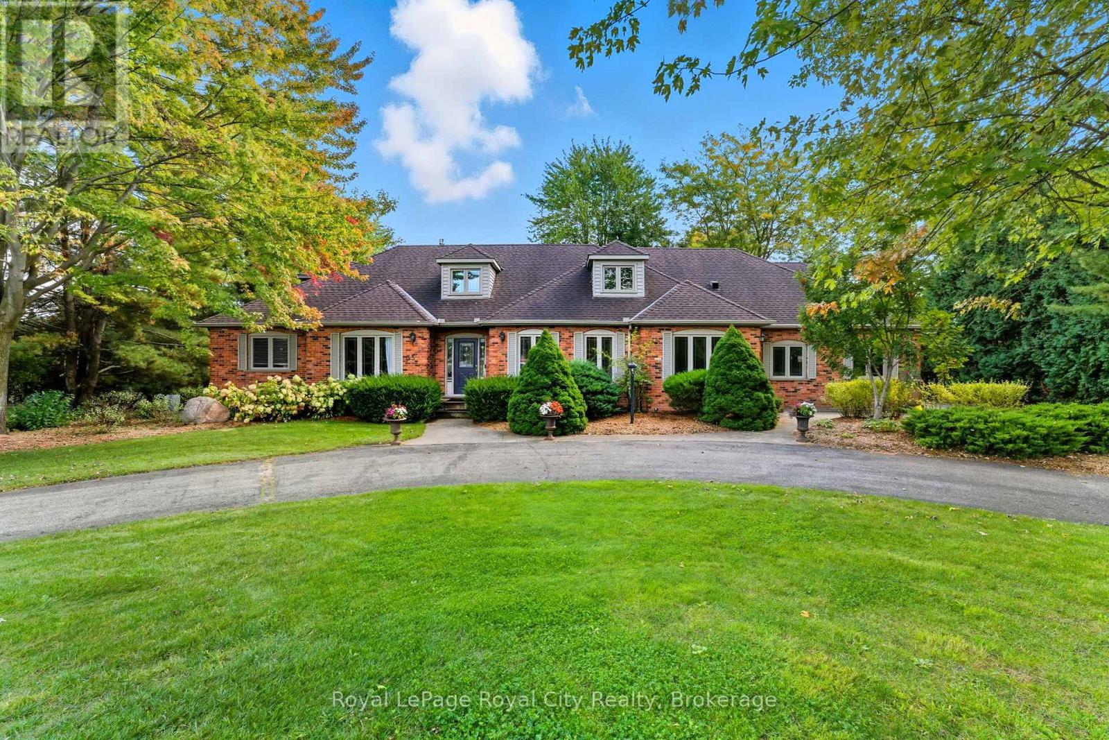 55 BRIDLE PATH, Puslinch, Ontario