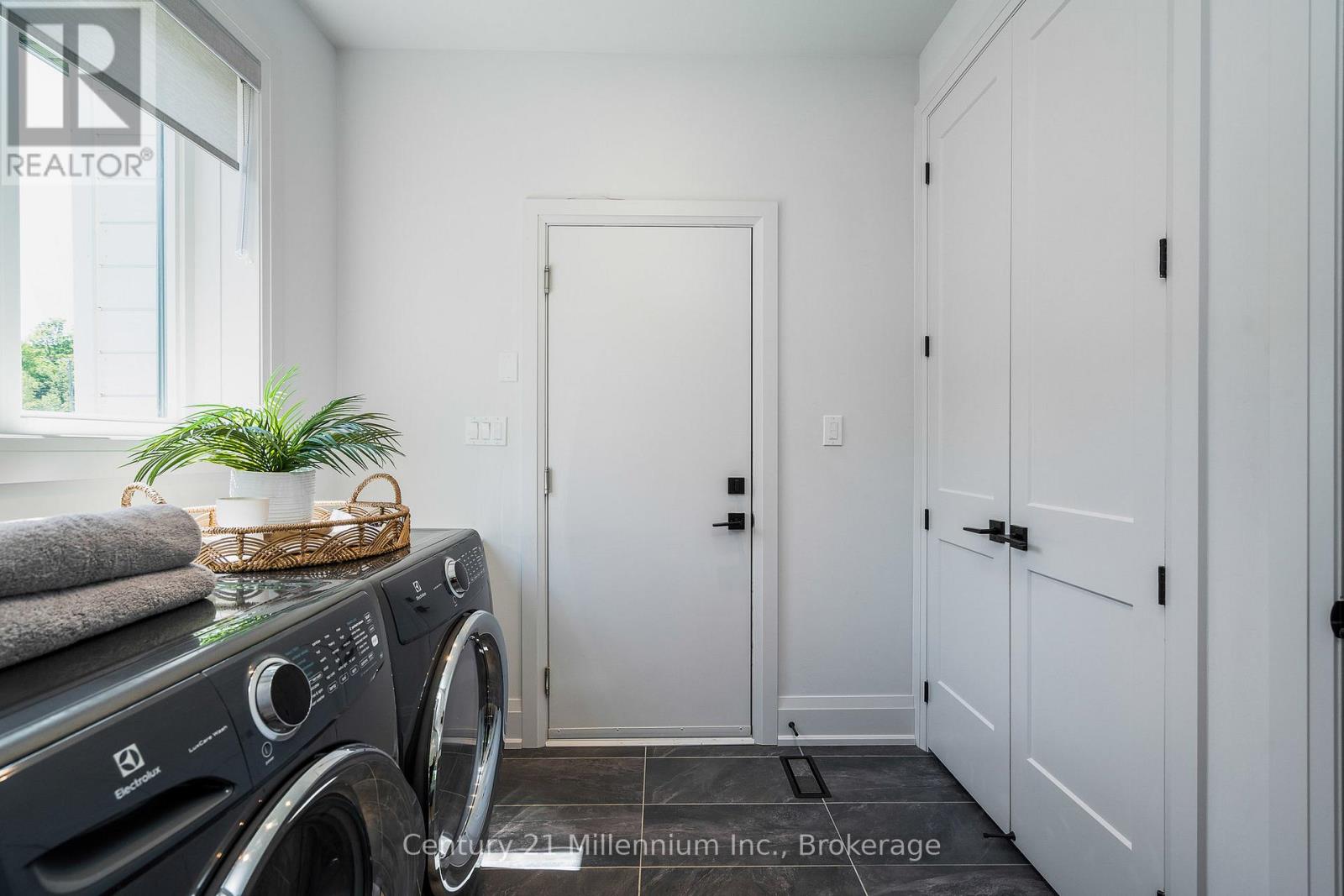 107 Tekiah Road, Blue Mountains, Ontario  N0H 1J0 - Photo 19 - X12530364