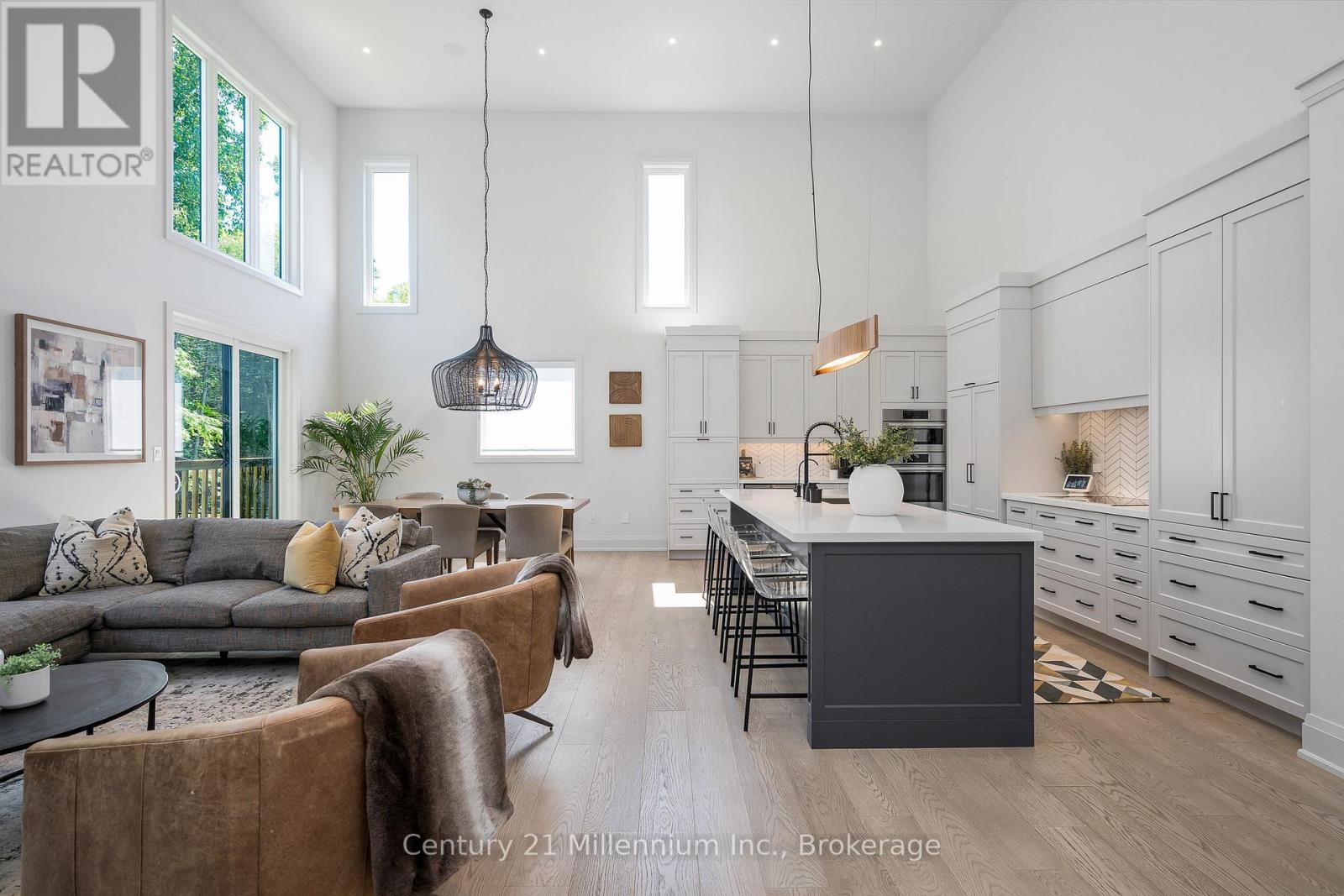 107 Tekiah Road, Blue Mountains, Ontario  N0H 1J0 - Photo 9 - X12530364