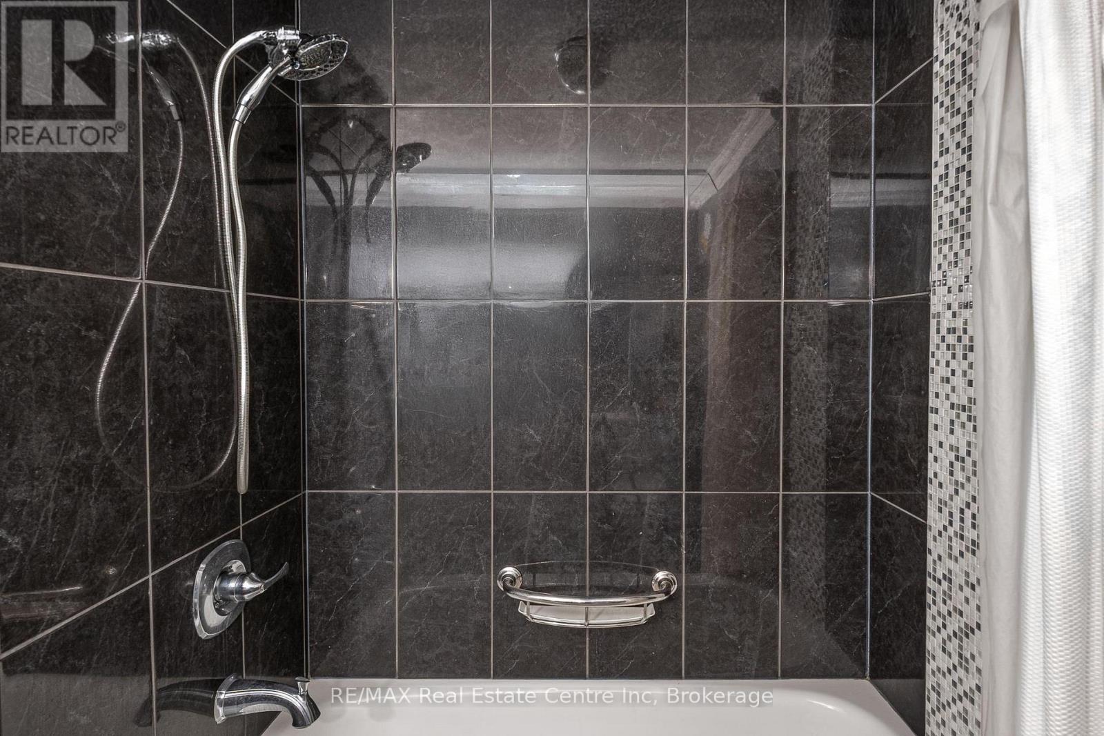 3 - 94 Woodlawn Road E, Guelph, Ontario  N1E 1B7 - Photo 16 - X12530370