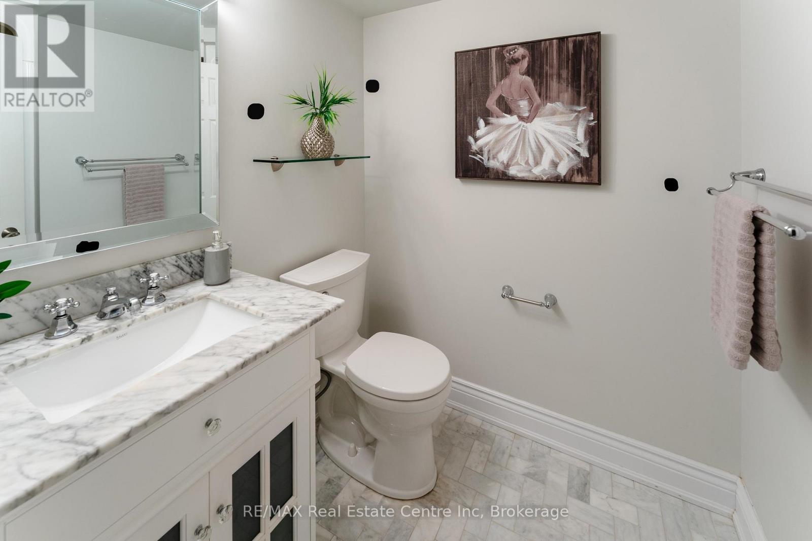 3 - 94 Woodlawn Road E, Guelph, Ontario  N1E 1B7 - Photo 22 - X12530370