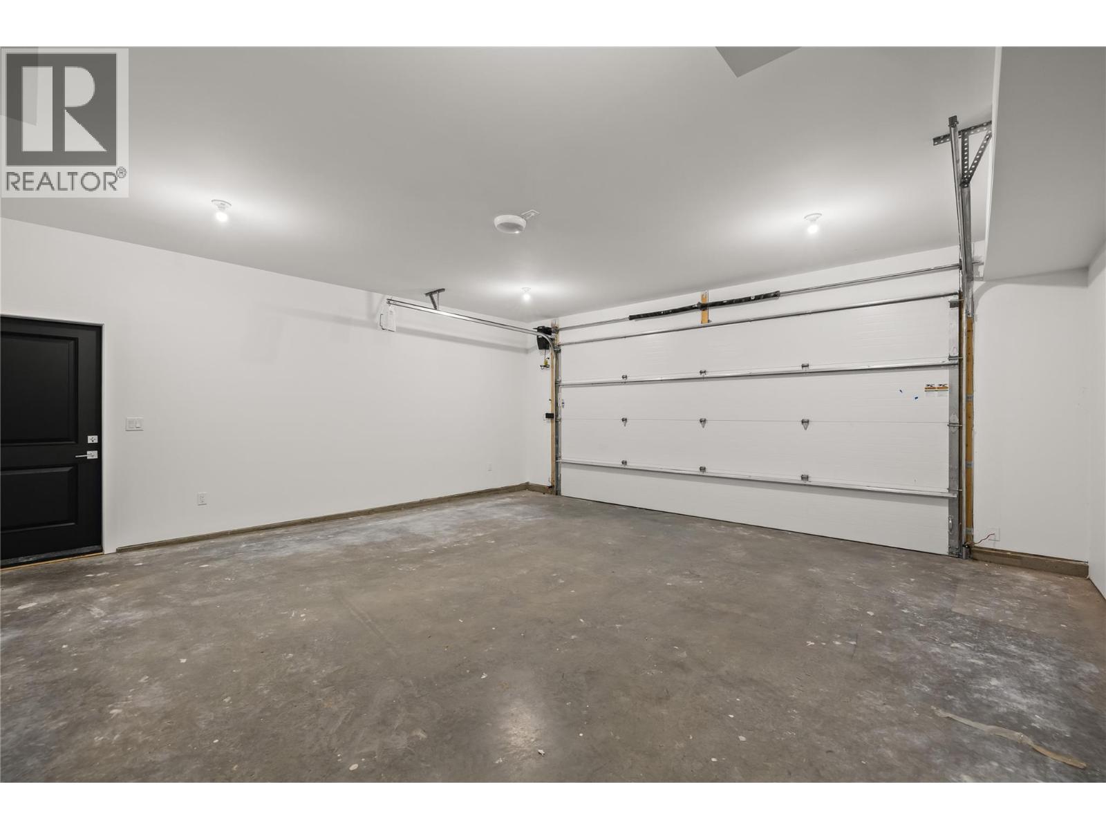 2957 Conlin Court Unit# 1, Kelowna, British Columbia  V1Y 7S7 - Photo 38 - 10364989