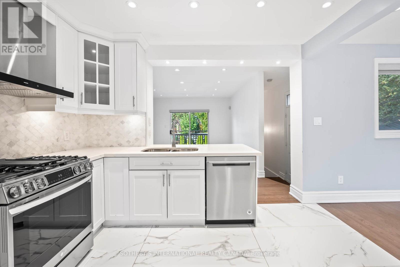 108 Lynedock Crescent, Toronto, Ontario  M3A 2B1 - Photo 11 - C12497384