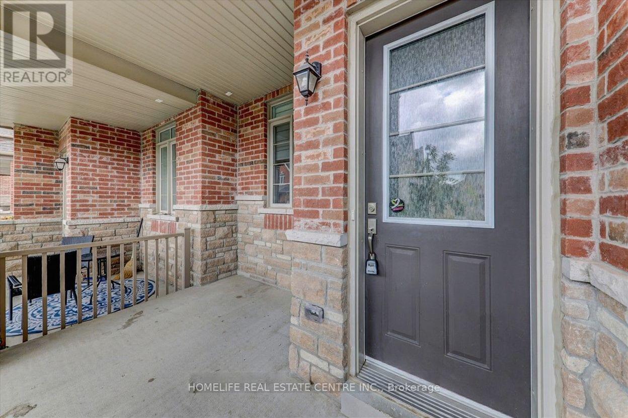 106 Masterson Lane, Ajax, Ontario  L1T 0N6 - Photo 3 - E12529374