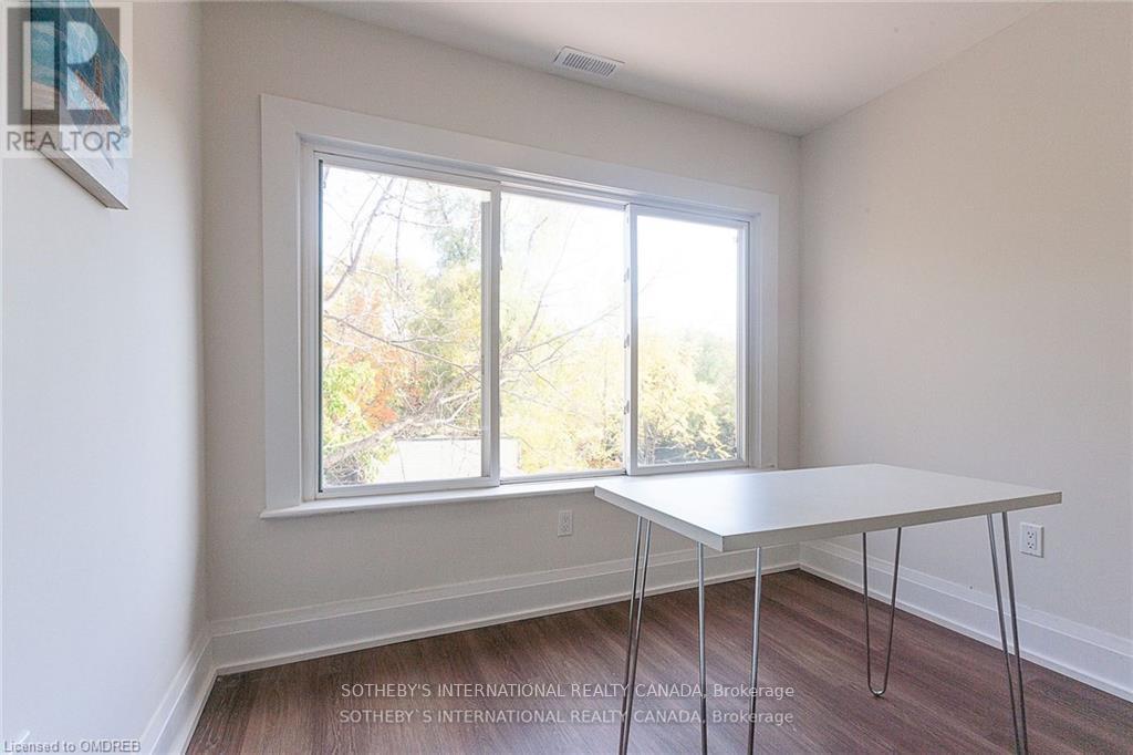 1842 Balsam Avenue, Mississauga, Ontario  L5J 1L2 - Photo 28 - W12445874