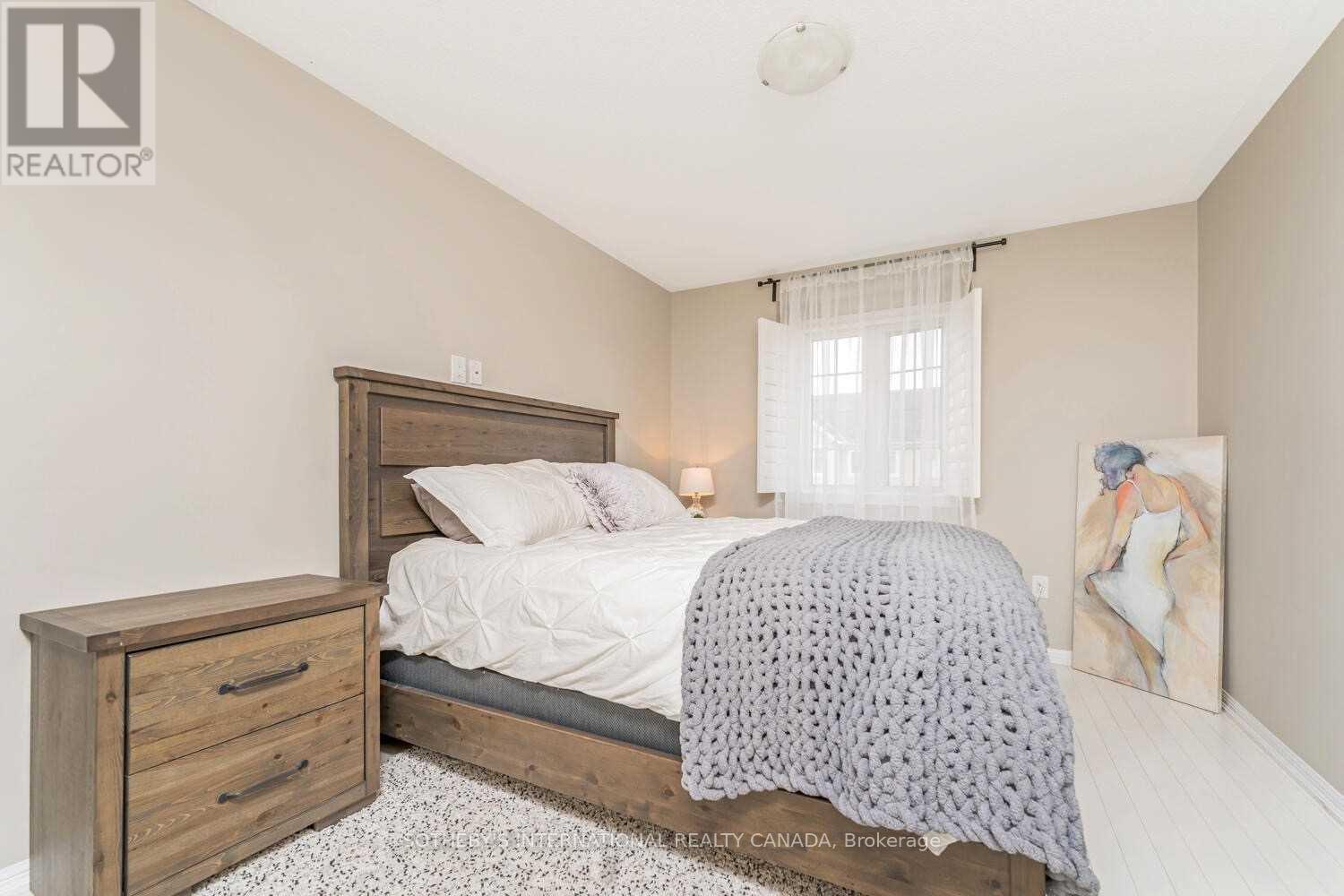 937 Brassard Circle, Milton, Ontario  L9T 8E2 - Photo 6 - W12457508