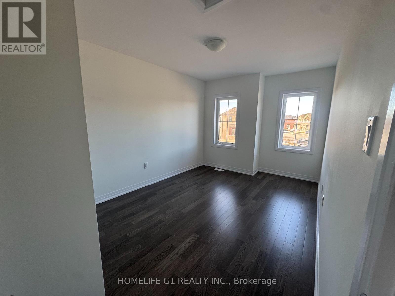 275 Velvet Way, Thorold, Ontario  L2V 0N9 - Photo 9 - X12513998