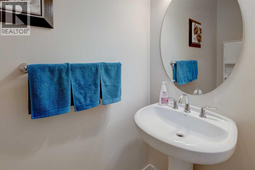 1210 Kingston Crescent Se, Airdrie, Alberta  T4A 0E9 - Photo 12 - A2262277