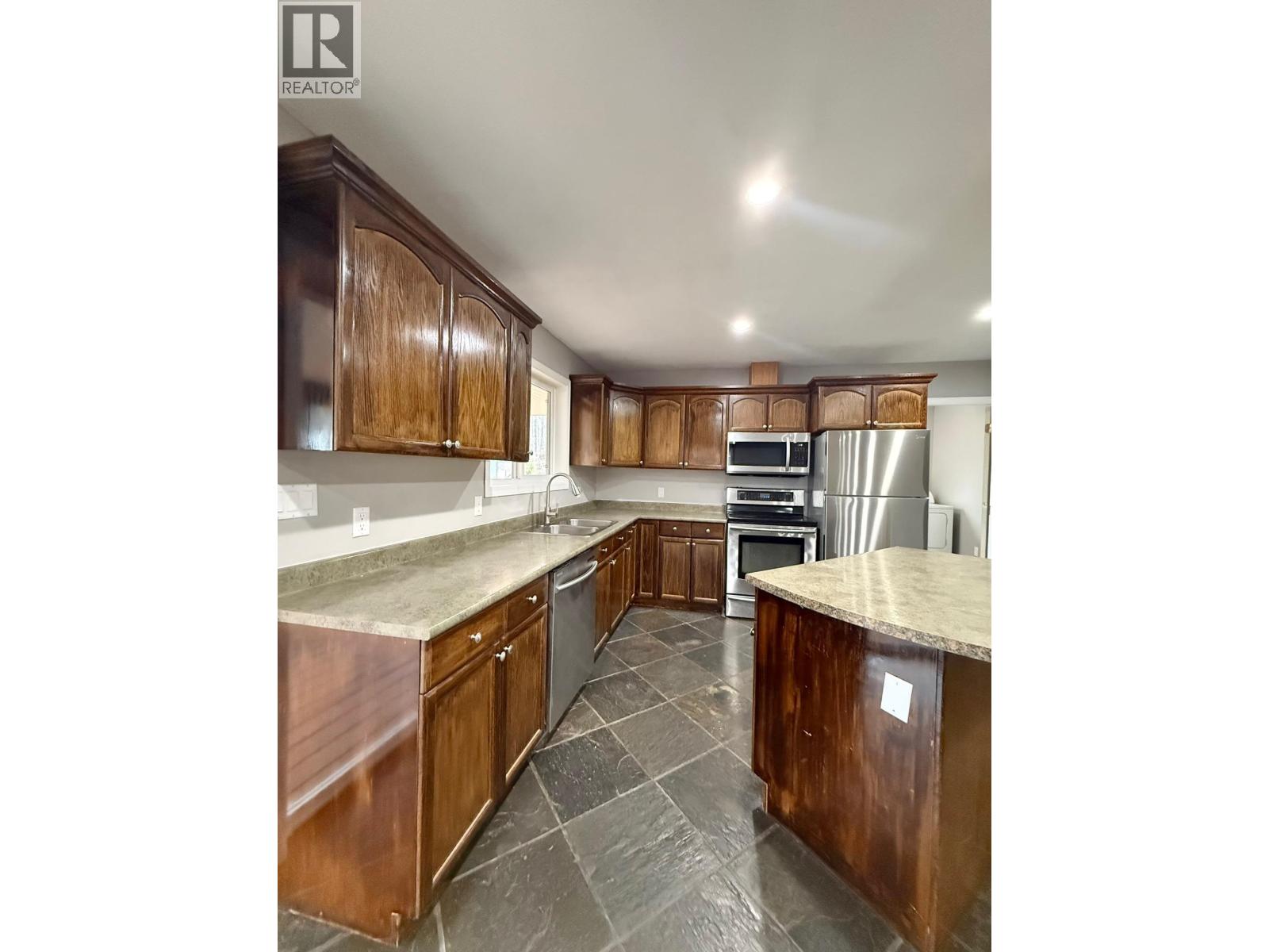 6017 Cedar Creek Road, Likely, British Columbia  V0L 1N0 - Photo 12 - R3066259