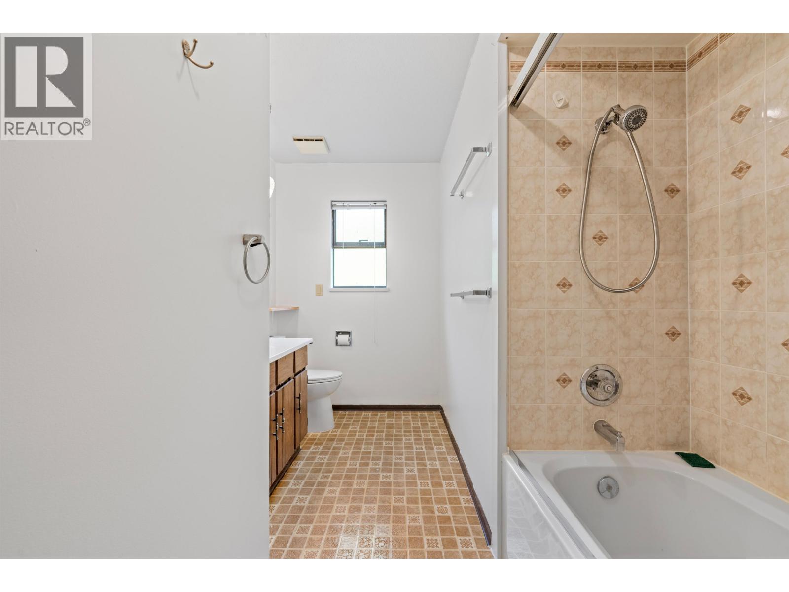 1006 Hendecourt Road, North Vancouver, British Columbia  V7K 2W9 - Photo 22 - R3066104