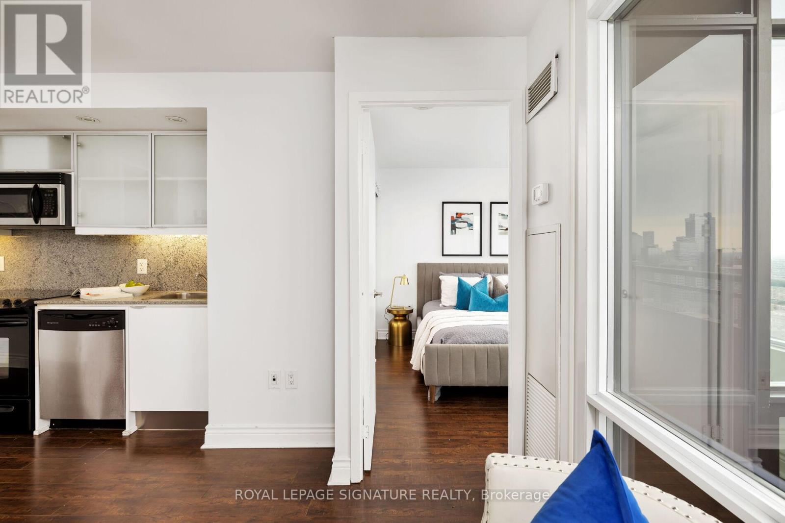 5311 - 25 Telegram Mews, Toronto, Ontario  M5V 3Z1 - Photo 10 - C12530192