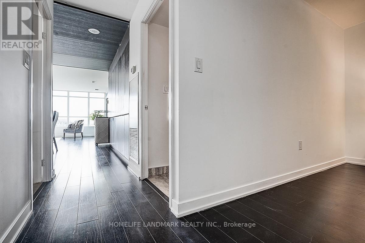 1007 - 10 Capreol Court, Toronto, Ontario  M5V 4A5 - Photo 16 - C12530204