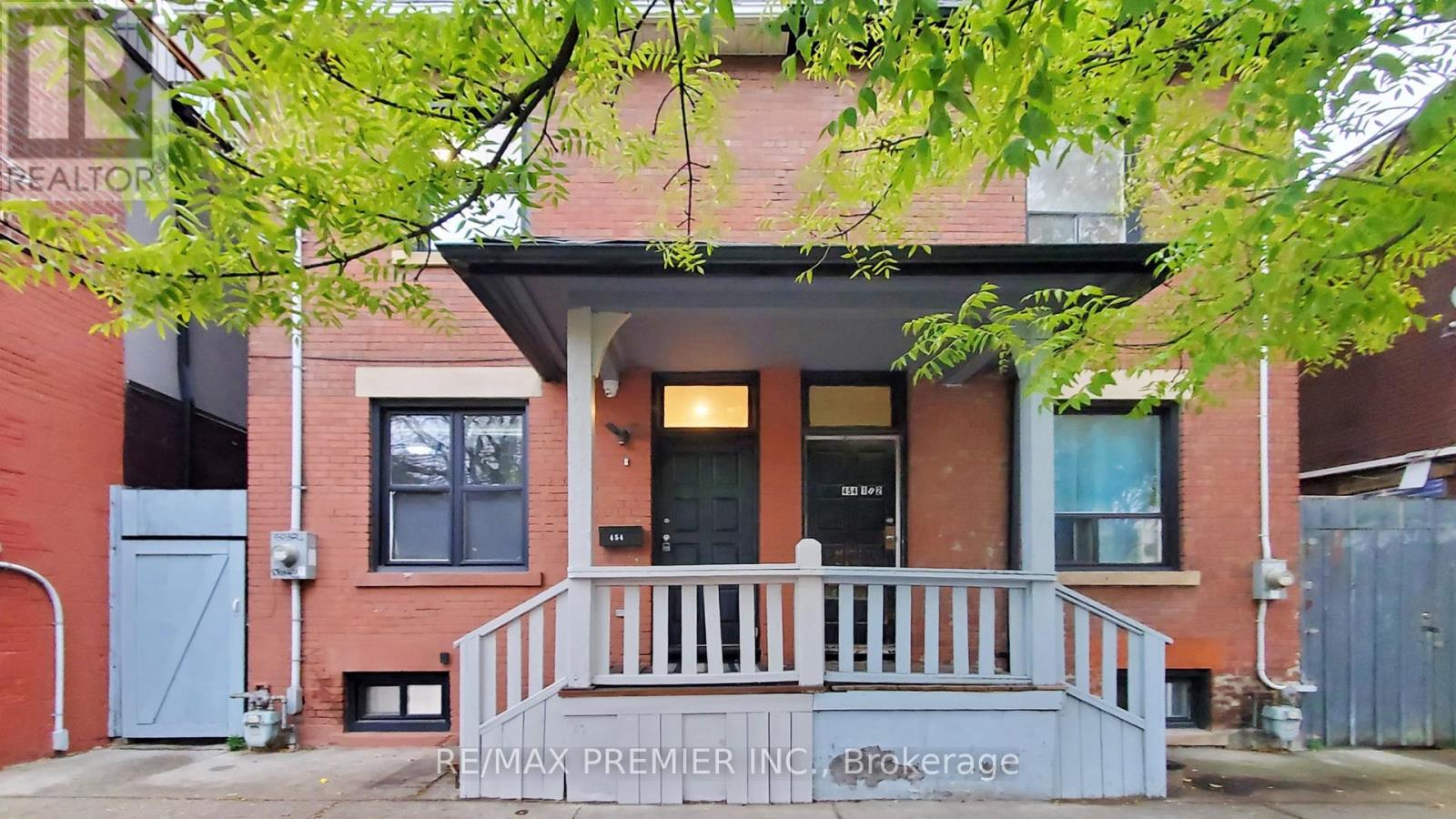 201 - 454 GERRARD STREET E, Toronto, Ontario