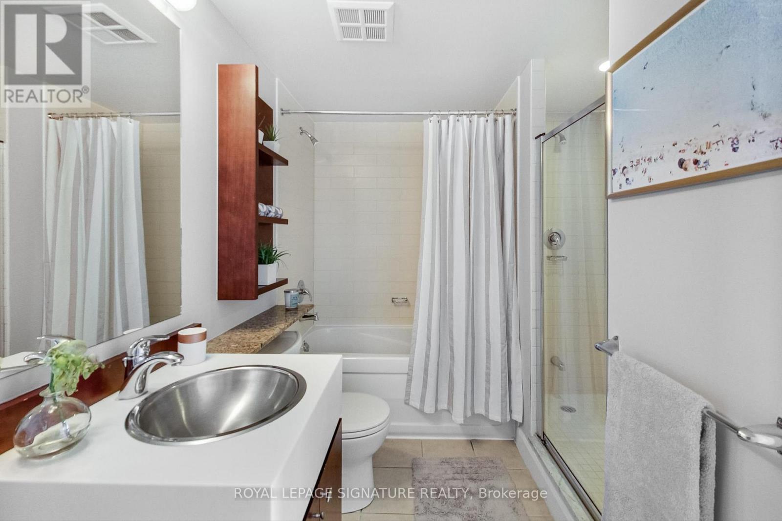 1703 - 5 Mariner Terrace, Toronto, Ontario  M5V 3V6 - Photo 25 - C12530220