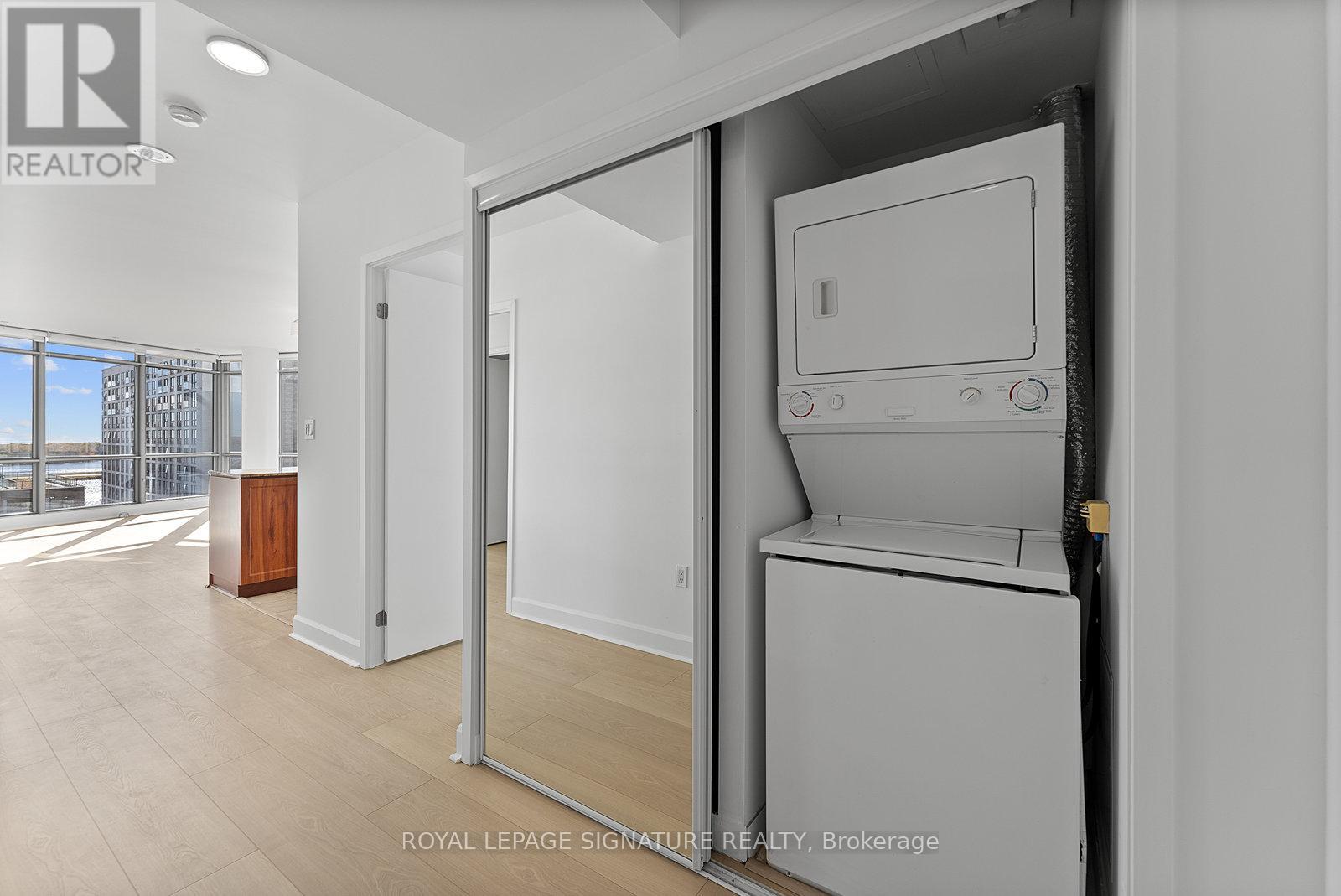 1703 - 5 Mariner Terrace, Toronto, Ontario  M5V 3V6 - Photo 28 - C12530220