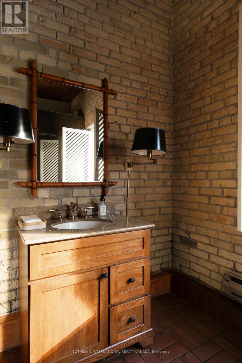 18 Gloucester Lane, Toronto, Ontario  M4Y 1L5 - Photo 18 - C12530254