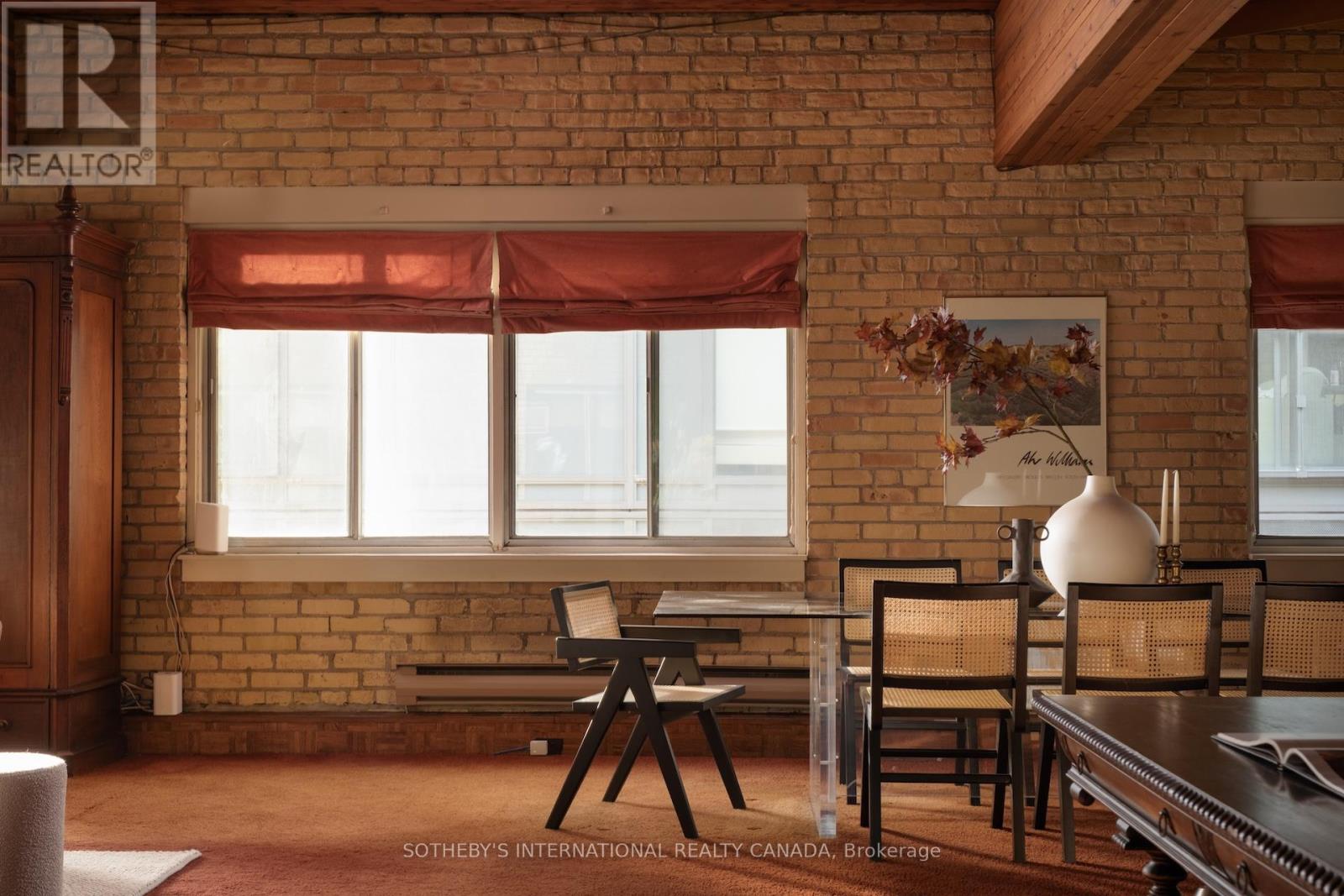 18 Gloucester Lane, Toronto, Ontario  M4Y 1L5 - Photo 5 - C12530254