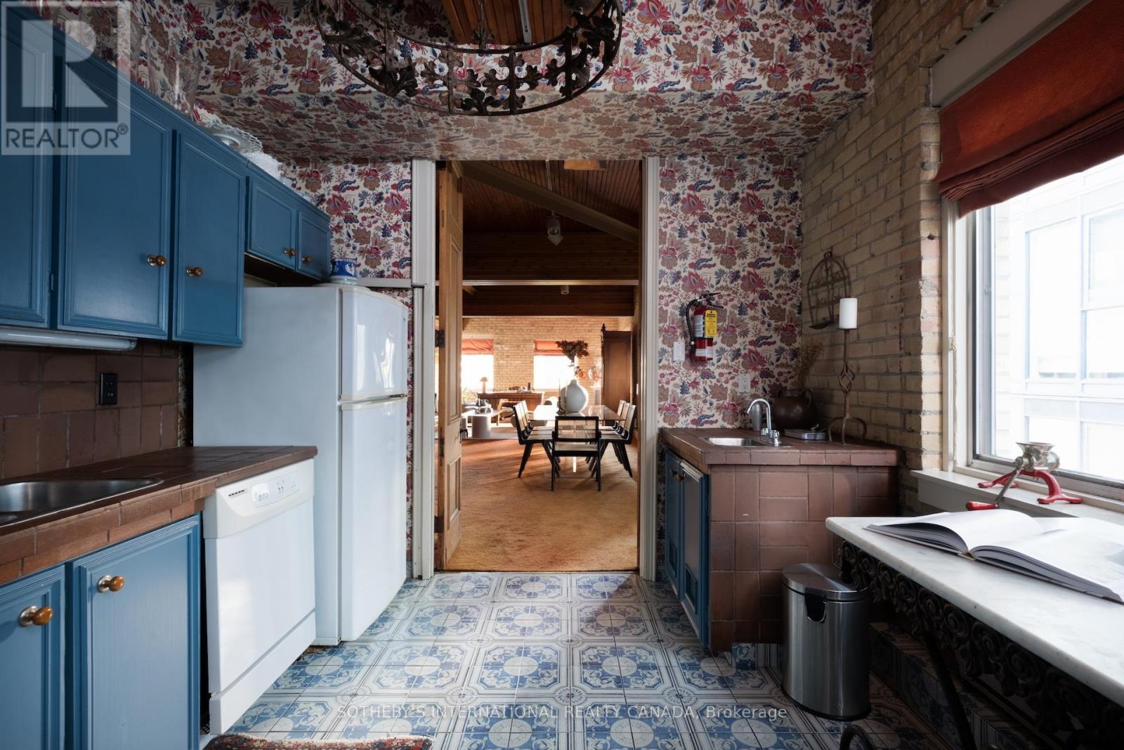 18 Gloucester Lane, Toronto, Ontario  M4Y 1L5 - Photo 16 - C12530256