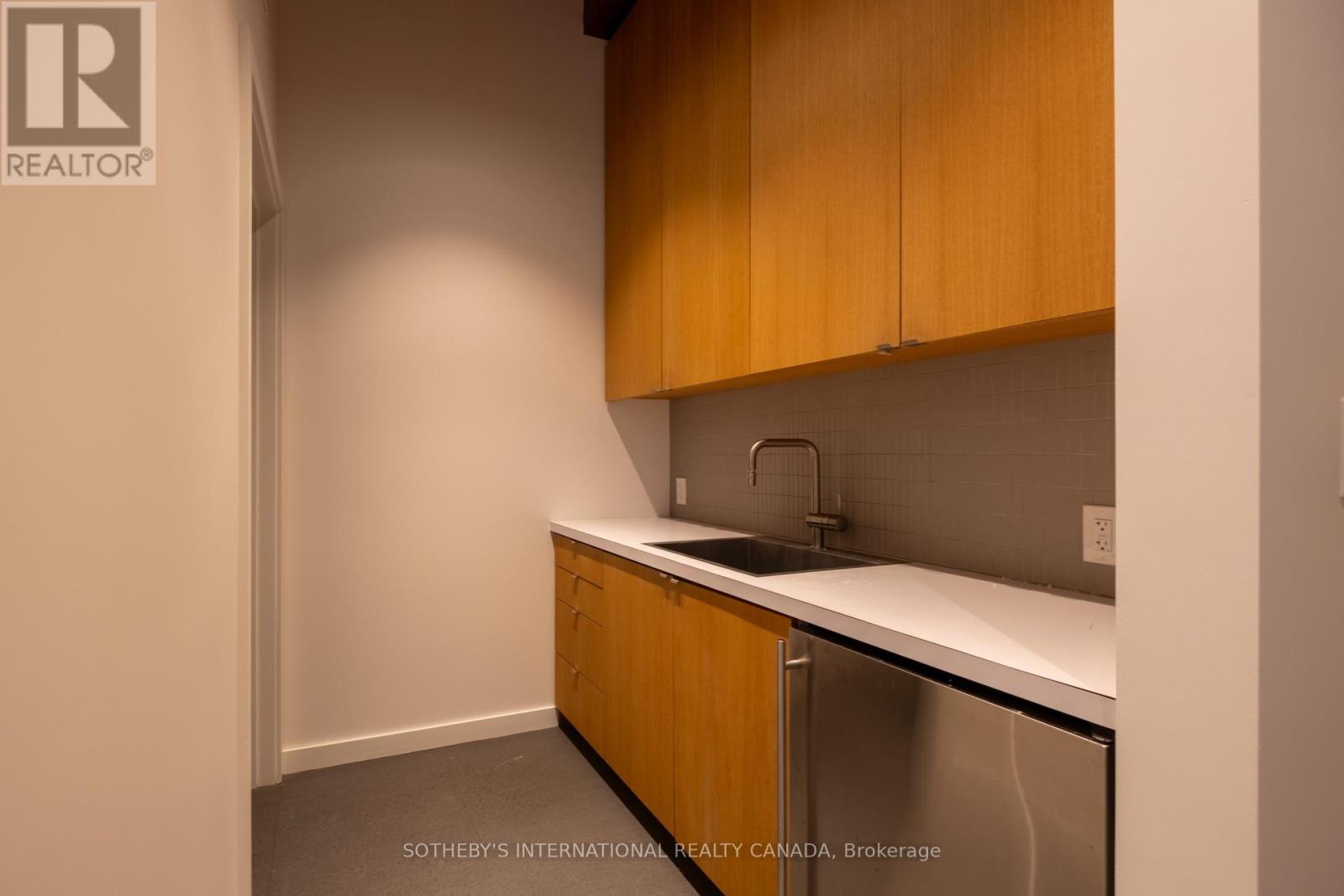 18 Gloucester Lane, Toronto, Ontario  M4Y 1L5 - Photo 32 - C12530256