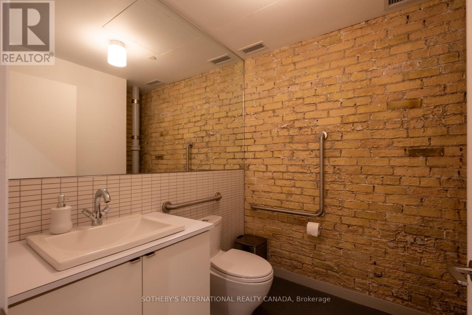 18 Gloucester Lane, Toronto, Ontario  M4Y 1L5 - Photo 33 - C12530256